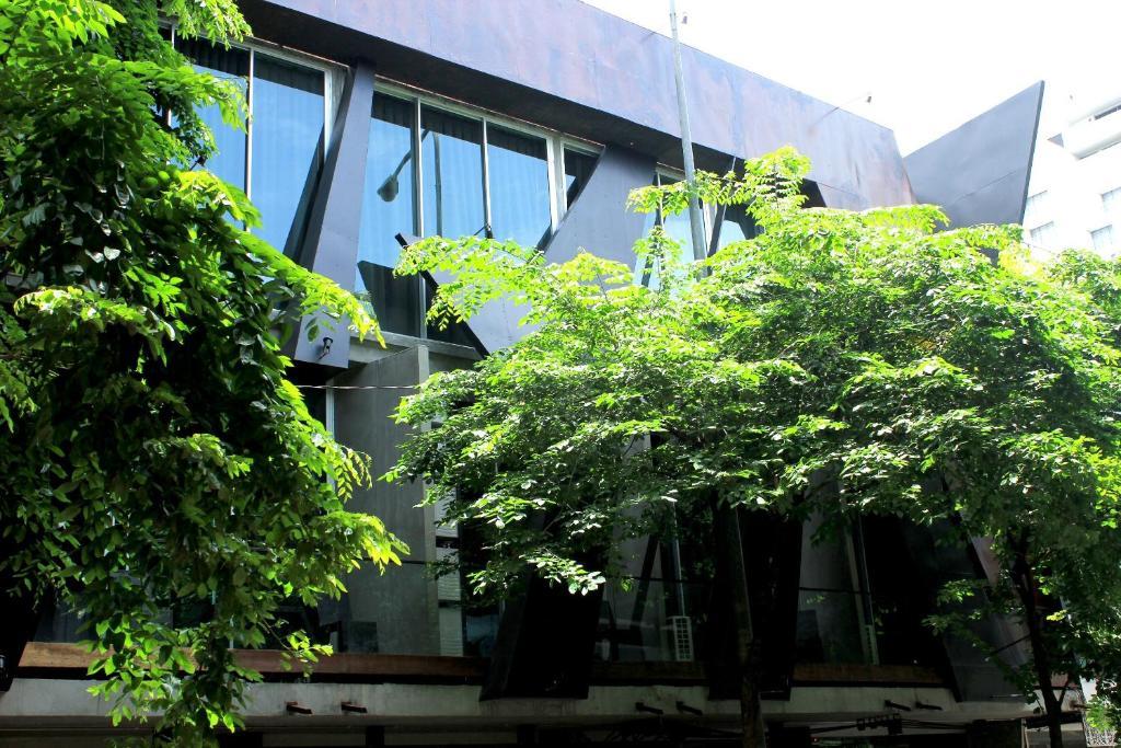 Thrive The Hostel : Patpong By The Belle Bangkok Eksteriør bilde