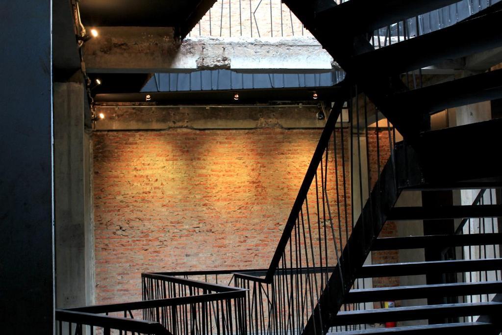 Thrive The Hostel : Patpong By The Belle Bangkok Eksteriør bilde