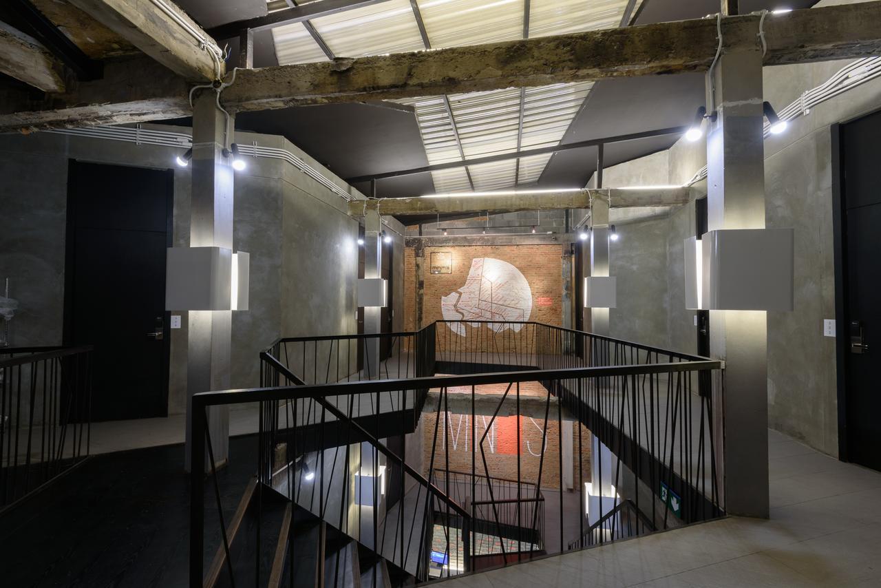 Thrive The Hostel : Patpong By The Belle Bangkok Eksteriør bilde