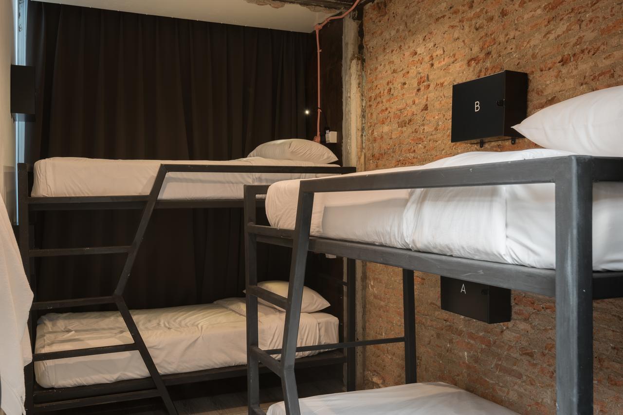 Thrive The Hostel : Patpong By The Belle Bangkok Eksteriør bilde